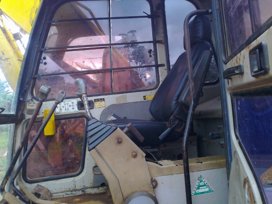 Kobelco SK200_Mark_3 SN:13000 กรองเดี่ยว ไฟฟ้าครบ เอสารเล่ม ช่วงล่างเต็ม (โซ่ 70\%)