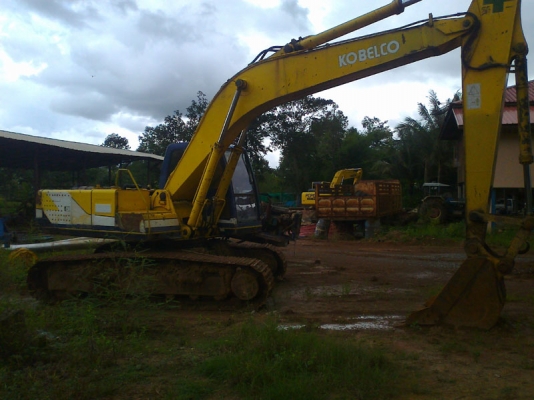 Kobelco SK200_Mark_3 SN:13000 กรองเดี่ยว ไฟฟ้าครบ เอสารเล่ม ช่วงล่างเต็ม (โซ่ 70\%)