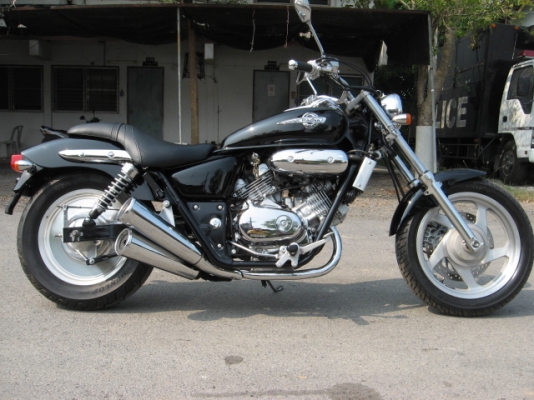 HONDA MAGNA V250 ของสารวัตรสืบสวน ที่ร้อยเอ็ดสั่งประกอบเสร็จแล้วครับ