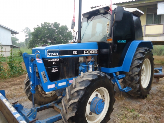 ขายรถไถford7740พร้อมใช้งาน