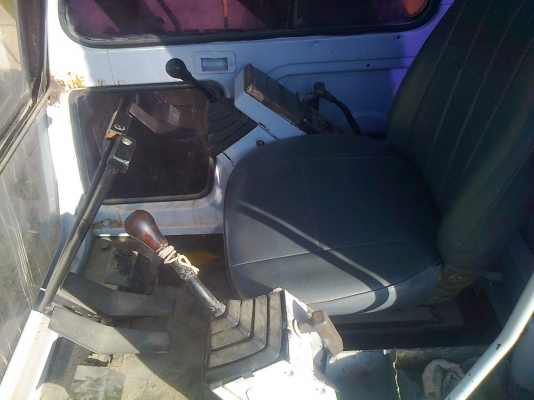 ขาย KOBELCO SK200 Mark-III (เจ้าของขายเองสนใจติดต่อ081-8832260)