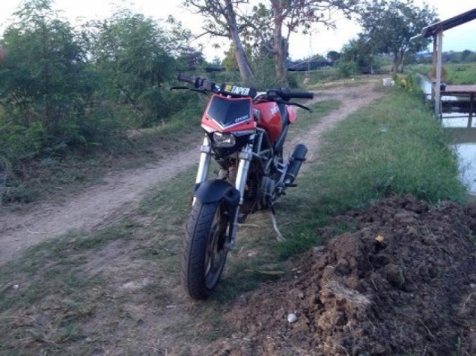 ขาย ducati monster 400 ราคา 120000