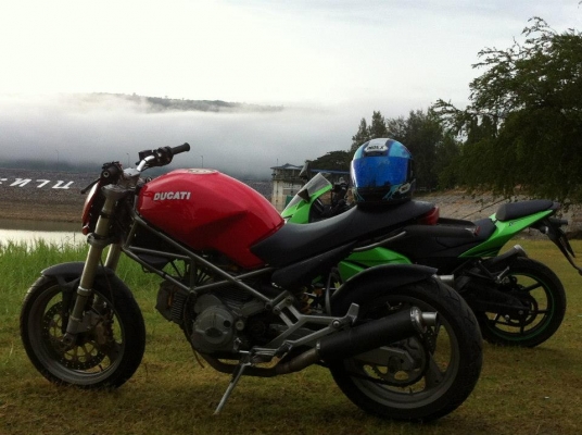 ขาย ducati monster 400 ราคา 120000