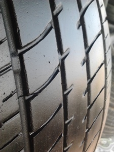 ขายยาง185/60/15 ปี 09 DUNLOP SP 2030 1 ชุด  ราคา :  2,000.00  บาท