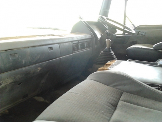 HINO KT 725 - 165 HP 6BD1 สิบล้อดั๊มพ์ 2 เพลา หัวเก๋ง HINO 3M สวยจัดลงเล่มครบถูกต้อง เครื่องแห้งแรงดี ภายในเก๋งครบพร้อม แอร์เย็น พวงมาลัยเพาเวอร์ เบรคทริ๊ปฟี้ กระบะดั๊มพ์คอกเหล็ก 12 ตันสภาพอย่างสวยๆ ช่วงล่างคัชซีไม่มีบวม ยางสภาพดี 10 เส้น เอกสารเล่มทะเบีย HINO KT 725 - 165 HP 6BD1 สิบล้อดั๊มพ์ 2 เพลา หัวเก๋ง HINO 3M สวยจัดลงเล่มครบถูกต้อง เครื่องแห้งแรงดี ภายในเก๋งครบพร้อม แอร์เย็น พวงมาลัยเพาเวอร์ เบรคทริ๊ปฟี้ กระบะดั๊มพ์คอกเหล็ก 12 ตันสภาพอย่างสวยๆ ช่วงล่างคัชซีไม่มีบวม ยางสภาพดี 10 เส้น เอกสารเล่มทะเบีย