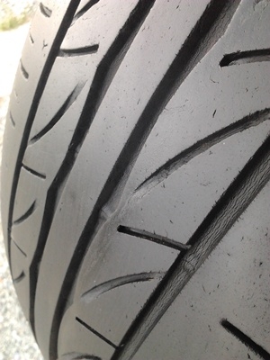 ขายยาง195/65/15 ปี 2310 BRIDERTONE TURANZA AR10 1 ชุด  ราคา :  2,600.00  บาท