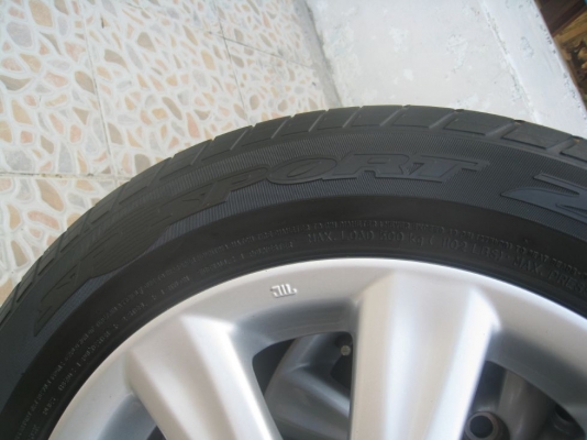 ขายล้อแม็กเดิม toyota vios 15"x5.5" 4/100 et45 +ยางปี09 (081-3747940)
