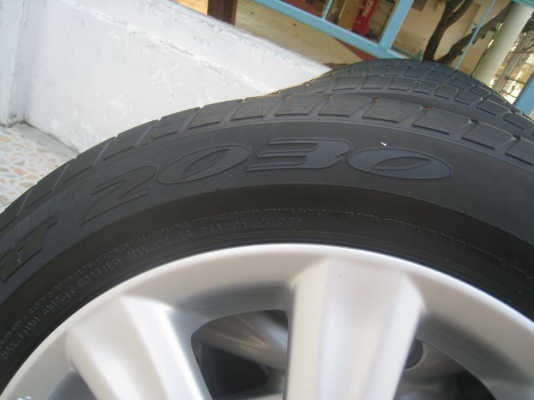 ขายล้อแม็กเดิม toyota vios 15"x5.5" 4/100 et45 +ยางปี09 (081-3747940)