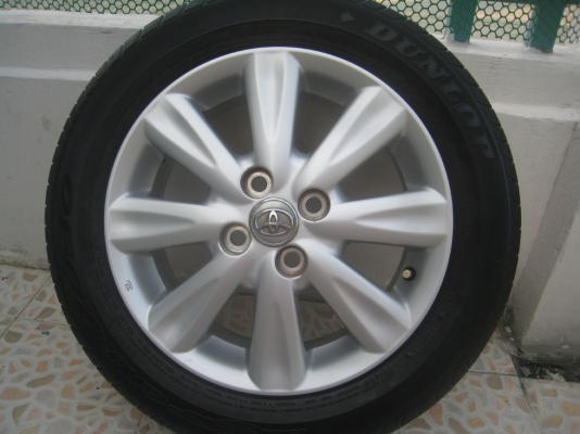 ขายล้อแม็กเดิม toyota vios 15"x5.5" 4/100 et45 +ยางปี09 (081-3747940)