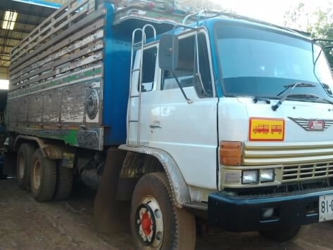 HINO F17 - 185 HP HO7C สิบล้อดั๊มพ์ 2 เพลา ช่วงล่างใหญ่ 2 เพลาของ HINO SUMO 227 มีสโลว์ให้ครบพร้อม กระบะดั๊มพ์ไม้คอกสูงสภาพสวยไม่มีผุ เครื่องดี ภายในครบไม่มีผุ แอร์เย็น พวงมาลัยเพาเวอร์ เบรคทริ๊ปฟี้ เอกสารทะเบียนครบพร้อมโอนครับ