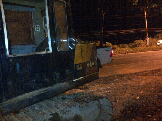 ประกาศขาย Komatsu PC60-1L พร้อมหัวกระแทกปูน