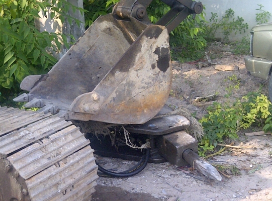 ประกาศขาย Komatsu PC60-1L พร้อมหัวกระแทกปูน