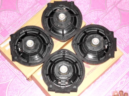 ขายลำโพงฮอนด้าJAZZตัวใหม่สภาพป้ายแดง ตัวละ150-มี4ตัวคับ