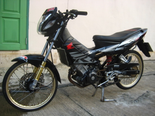 ขาย sonic 125 สต๊าร์ทมือ รถปี255