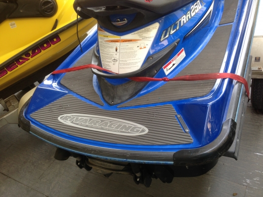 ขาย jetski kawasaki ultra 250x Y2007 10x hrs ราคาคุยได้