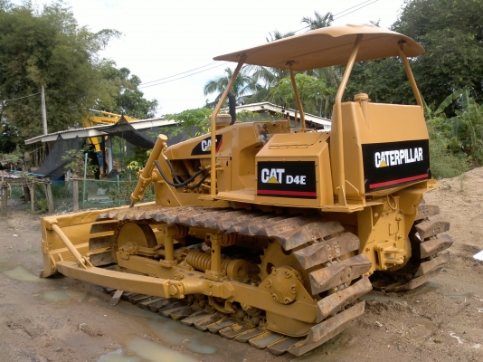 ขาย CATERPILLR  D4E สวยมาก