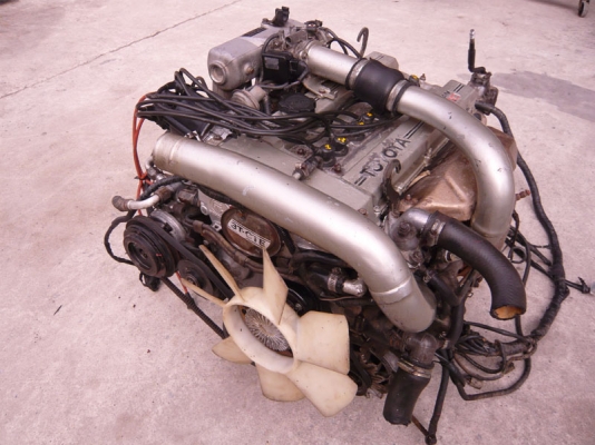 ขายเครื่องยนต์เบนซินเทอร์โบขับหลัง TOYOTA 3T TURBO