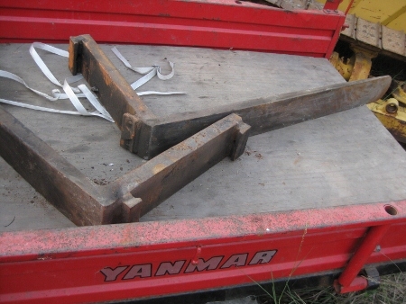 ขาย-รถยก FORKLIFT: KOMATSU-FD15-15 ขนาด 1.5 ตัน เครื่องดีเซล ประหยัด นำเข้าจากญี่ปุ่น สภาพพร้อมใช้