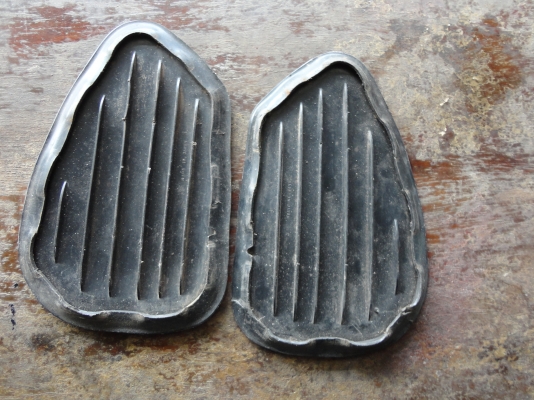 ขายยางแก้มถัง K-125 M.1-2 สนใจติดต่อ 081-005-8785