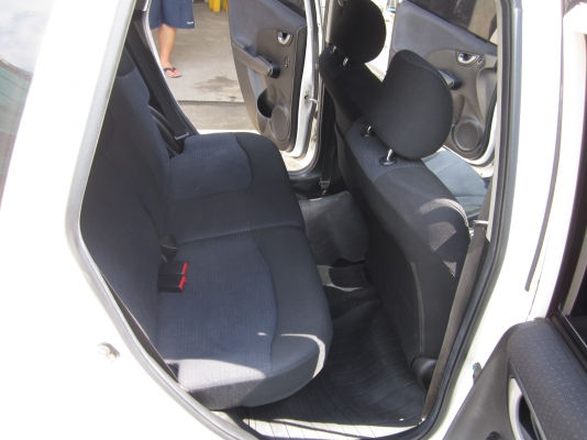 ขาย HONDA-JAZZ I-VTEC SV(AS) สวยเดิมถูก