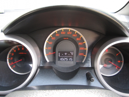 ขาย HONDA-JAZZ I-VTEC SV(AS) สวยเดิมถูก