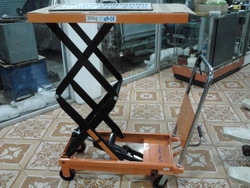 จำหน่าย รถยกลากจูง 2.5 -3.0 ตัน