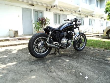 ขาย yamaha xj 400 มีทะเบียน มีชุดโอนครับ ตัวรถขาดกล่องไฟ(กล่องไฟเสีย)กับแผ่นชาร์ท ครับ ขาย yamaha xj 400 มีทะเบียน มีชุดโอนครับ ตัวรถขาดกล่องไฟ(กล่องไฟเสีย)กับแผ่นชาร์ท ครับ