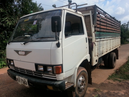 ขายด่วนHINO FB117แรงFหน้าหลังรถหกล้อสภาพพร้อมใช้สุดๆเอกสารชุดโอนพร้อมรีบโทรเลย 0811838154