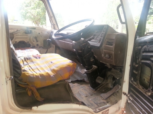 ขายด่วนHINO FB117แรงFหน้าหลังรถหกล้อสภาพพร้อมใช้สุดๆเอกสารชุดโอนพร้อมรีบโทรเลย 0811838154