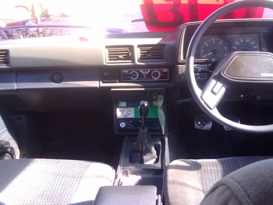 HERO 4 ประตู เพาเวอร์ แอร์เย็น เบาะกำมะหยี่ ไมล์2หลุม ทะเบียนเต็ม HERO 4 ประตู เพาเวอร์ แอร์เย็น เบาะกำมะหยี่ ไมล์2หลุม ทะเบียนเต็ม