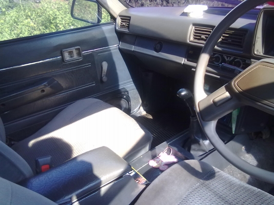 HERO 4 ประตู เพาเวอร์ แอร์เย็น เบาะกำมะหยี่ ไมล์2หลุม ทะเบียนเต็ม HERO 4 ประตู เพาเวอร์ แอร์เย็น เบาะกำมะหยี่ ไมล์2หลุม ทะเบียนเต็ม