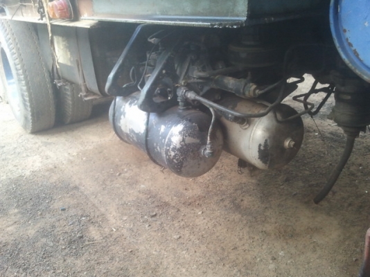 ขาย ROCKY เพลาเดียวเครื่อง 6BG  175 แรง รถล่อง 6 เกียร์เดินหน้า สภาพพร้อมใช้ (มีกระบะคอกเหล็กให้)