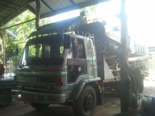 ขาย ROCKY เพลาเดียวเครื่อง 6BG  175 แรง รถล่อง 6 เกียร์เดินหน้า สภาพพร้อมใช้ (มีกระบะคอกเหล็กให้)