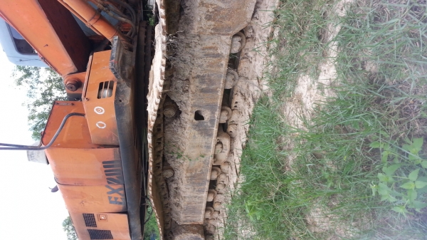 ลดราคาคับเหลือุุ600000 ของถูกมาอีกแล้วคับ ขายแมคโครEx200-2 สภาพสวย