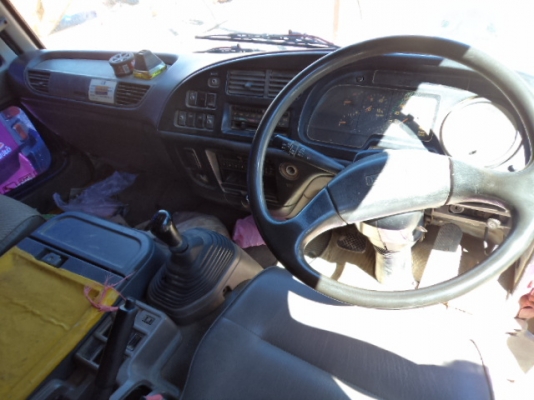 ขายรถ6ล้ออีซูซุเดก้าดั้ม195 แรง ราคาถูกๆๆๆ