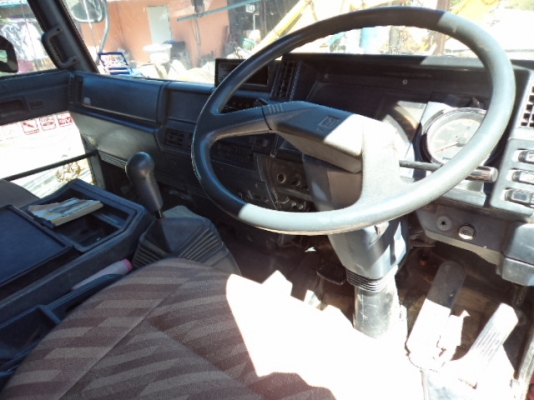 ขายรถ6ล้ออีซูซุร็อกดั้ม195 แรง สภาพสวยพร้อมใช้งานคับเอกสารพร้อมโอน