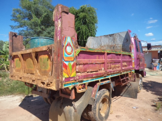 ขายรถ6ล้ออีซูซุร็อกดั้ม195 แรงม้า (ไมีมีเล่ม...อินวออย์หาย)