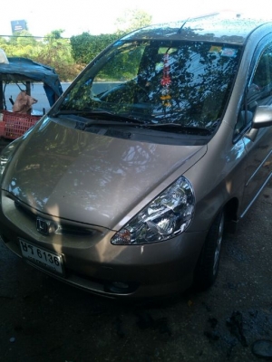 ด่วนต้องการขาย Honda Jazz ตัว top full option
