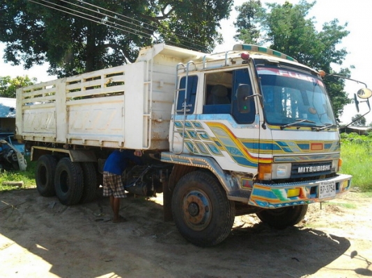 ***ขายแล้วครับขอบคุณ Truck2hand ขาย ***ดาวน์ ***ไอ้หลงTD 10ล้อ 2เพลาดั๊ม MITSU FN527M-TD2679 เครื่องเดิม6D16 195 เทอโบ เกียร์ 10 สปีด  เบรคใหญ่ เพลาบุ๋ม แอร์ ทริฟฟี่ กระบะดั๊มสามมิตรลอนเฉียง คัสซีสวย ยางดี  เปลี่ยนสัญญาผ่อนต่อ ราคาต่อรองเงินดาวน์ได้ครับ