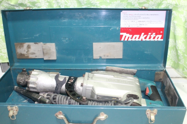 เครื่องสกัดคอนกรีตmakitaรุ่นHM1305 สภาพดีมากๆพร้อมใช้ครับ