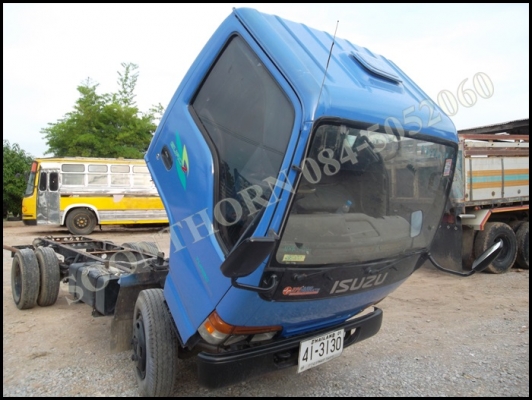 ขายด่วน รถบรรทุก 6 ล้อ ISUZU NKR 120 แรง รถห้างแท้ ปึ 40 รถสวยพร้อมใช้งาน ราคาสุดคุ้ม