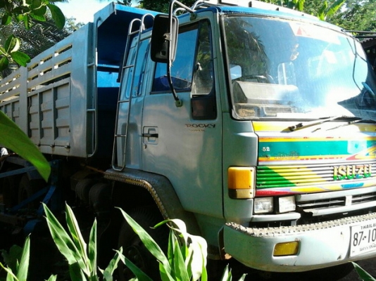 ***ขายแล้วครับขอบคุณ Truck2hand ขาย 10ล้อ2เพลาดั๊ม สภาพสวยเดิมๆ ISUZU FXZ13NFY 210 เครื่องเดิมเกียร์เดิม แห้งดีแรง ไม่เยิ้ม ช่วงล่างแน่นคัสซีสวยเดิม กระบะดั๊มเหล็กสภาพสวยไม่มีผุไม่หัก พื้นดี ข้างดี ยางดี10เส้น หัวบางภายในดี คอนโซลดี พร้อมใช้พร้อมลุยงาน รา