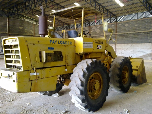 ขายรถตักโคมัตสุ รุ่น JH 30 วางเครื่องฮีโน่ EH 700 สภาพสวย