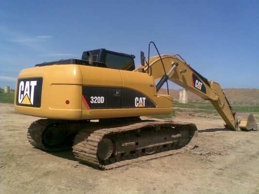 ขาย CAT 320D กระบอกดำ / ทำงาน 6,xxx กว่าชั่วโมง