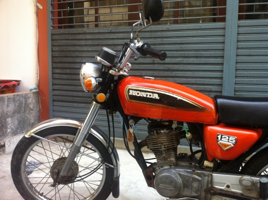 ขาย HONDA CG125 สภาพเดิมๆๆเครื่องดีมากๆๆ ขาย HONDA CG125 สภาพเดิมๆๆเครื่องดีมากๆๆ