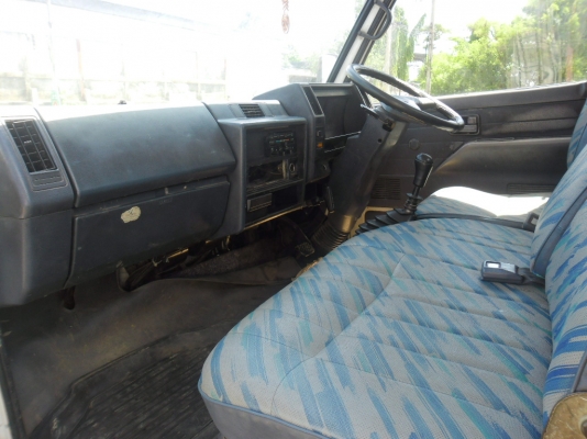 รถสี่ล้อ Isuzu 88พวงมาลัยพาวเวอร์ รถสวยคอกสวยพร้อมใช้งานเอกสารทะเบียนพร้อม