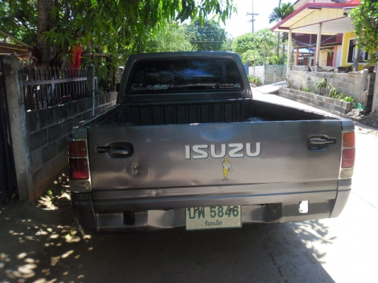 รถกระบะisuzu 2500 แคป สวยภายในสวยเอกสารทะเบียนพร้อมสนใจโทรมนะครับ พวงมาลัยธรรมดา