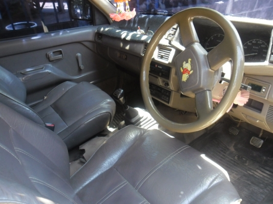 รถกระบะisuzu 2500 แคป สวยภายในสวยเอกสารทะเบียนพร้อมสนใจโทรมนะครับ พวงมาลัยธรรมดา