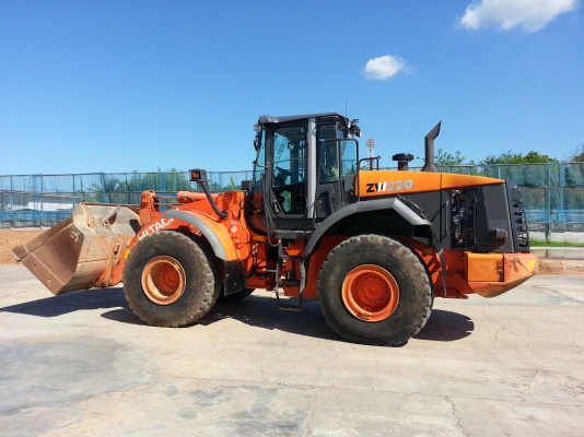 ขายรถตัก Hitachi ZW220 ปี 2007 สภาพเยี่ยมมาก เหมือนรถใหม่ สวยมาก