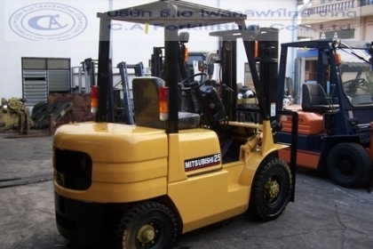 ขาย รถโฟล์คลิฟท์ MITSUBISHI รุ่น FD25